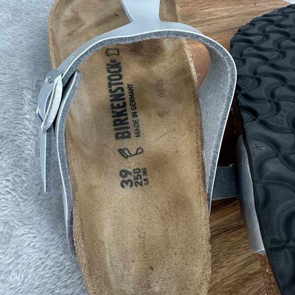 Birkenstock Sandals Womens 39 Gizeh Thong Silver Metallic Buckle Toe Post Flats - Picture 11 of 12